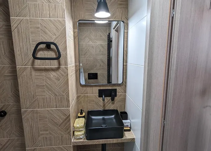 The Valkyries 1 Leonídion